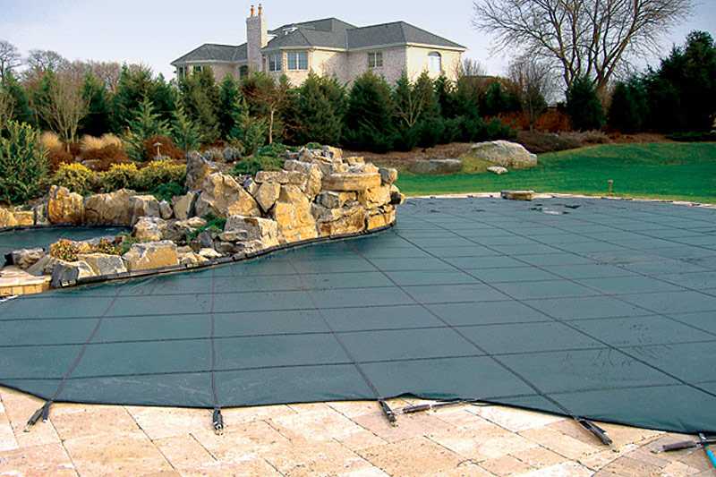 THE BENEFITS OF POOL COVER REPLACEMENTS OR REPAIRS DURING THE SUMMER
